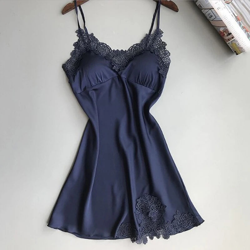 “Vestido de dormir sexy con encaje “
