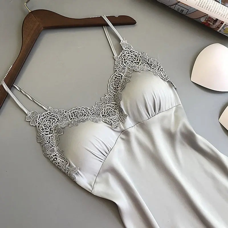 “Vestido de dormir sexy con encaje “