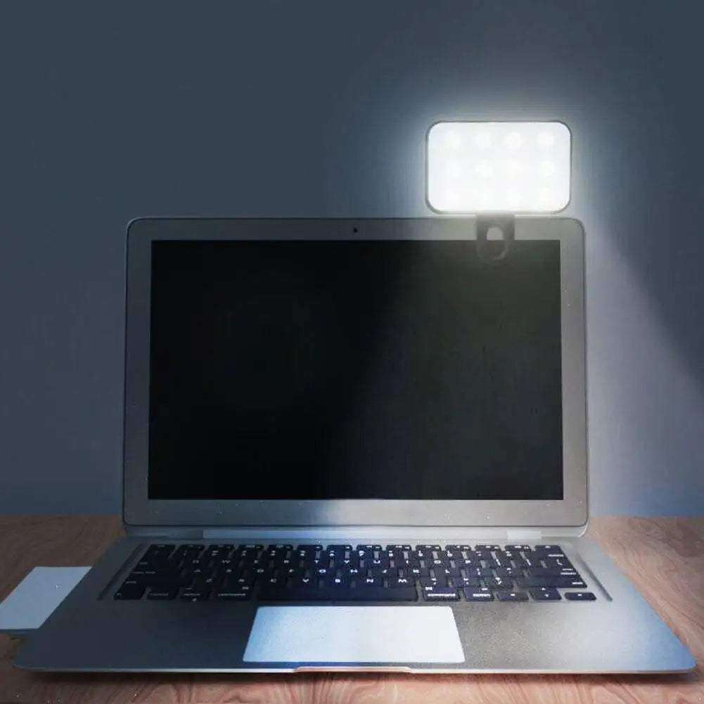 👉 Mini Luz LED Portátil para Selfies y Videos – Clip Universal